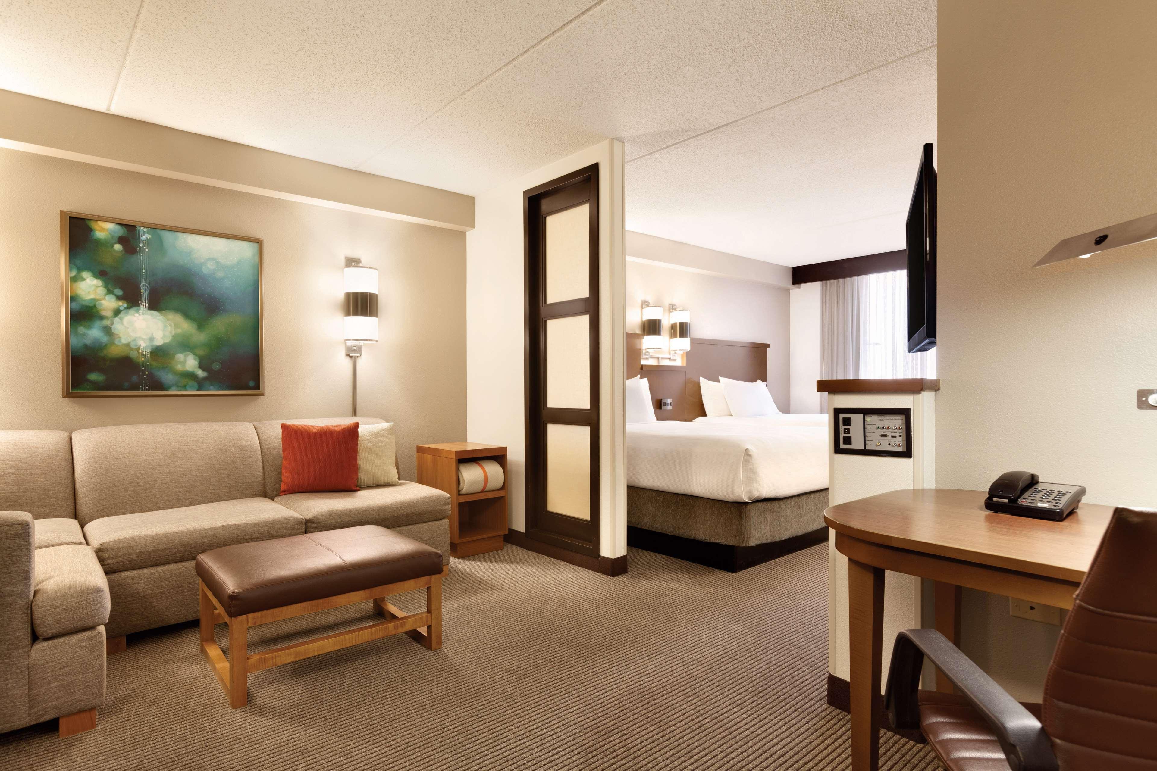 ไฮแอท เพลซ มิลฟอร์ด Hotel ภายนอก รูปภาพ